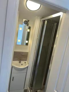 #219 Bright & Stylish Flat - Brook Street - for 4 - 1