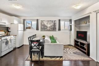 Riverbend 1BR Guest Suite near Stampede Park Queen Bed Patio BBQ Self Check In - 0