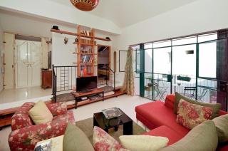 Mamad Charming Sunny Haven with Balcony - 7
