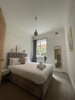East Cliff Manor - 6