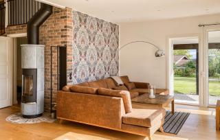 4 Bedroom Beautiful Home In Hestra - 8