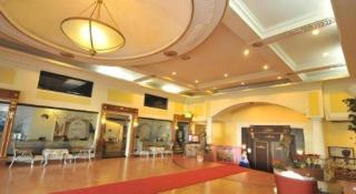 Queen Margarette Hotel - 8