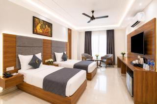 Hotel Le Premier Suites Near International Airport Delhi - 4