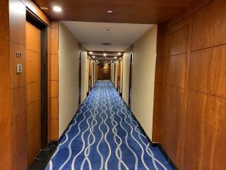 Hotel Le Premier Suites Near International Airport Delhi - 2