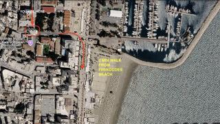 Finikoudes 3 Bedroom Seaview Flat - 9