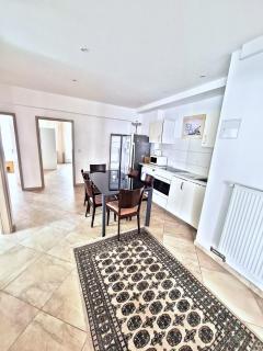 Design-Apartment 346 Mitte-glänzend und modern - 0