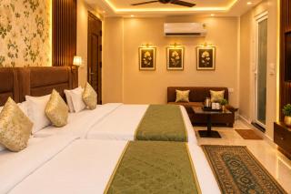 Hotel Golden Aura Inn - 2