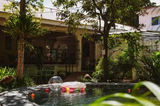 Mad Monkey Dumaguete - 2