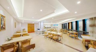 Out Sky Hotel - 8
