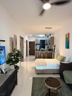 Forest City Sea View Apartment - Modern Muji Style Stay for 5 - 9