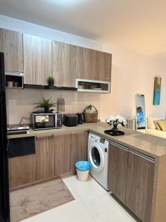 Forest City Sea View Apartment - Modern Muji Style Stay for 5 - 2