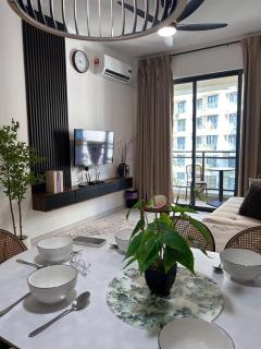 Modern Comfort Apartment in Forest City with Pool and Gym Access - 8