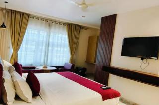 FabHotel Meridian Blue - 5
