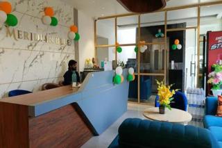 FabHotel Meridian Blue - 8