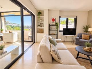 Acropolis Ray of Light - Spacious Flat - Stunning views - 8