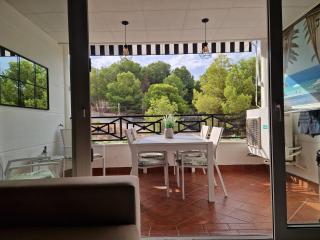 Ruim vernieuwd appartement in Calpe met 3 slaapkamers, 2 badkamers, zwembad en privé parkeren - Calpe - 4