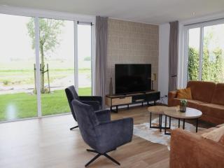 Spacious holiday home in Leons with garden - 4
