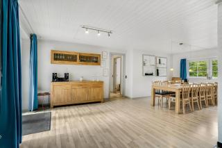 Large Holiday Home With Pool, Whirlpool And Sauna - 2