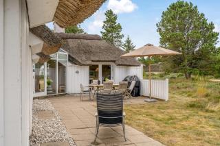 Family-Friendly Holiday Home With Communal Facilities Such As Tennis Court, Ball Courts And Swimming Pool - 8