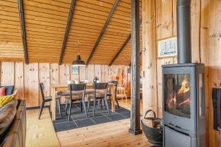 Cozy Holiday Home Near The North Sea With Annex And Terrace - 2