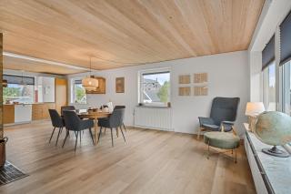 Modernized Holiday Home On Fur With Water Views And Enclosed Terrace - 7