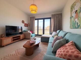 Cozy Boho 1BDR Studio in Kamaran | Pool View - 6