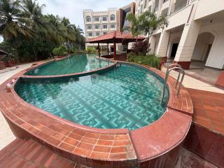 Oryn by Celebrity Resort - 8