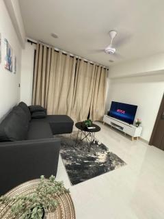 1BR 2BR 3BR Bright, modern, cozy, WiFi & Pool - 3