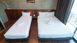 Swing & Pillows - Anggun Hotel Seri Iskandar, Ipoh - 2