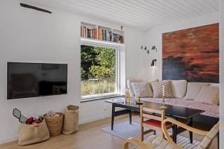Modernized Vacation Rental With Charging Station And Glass Pavilion - 9