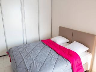 Mobile homes for 4 people with lake view in Residence L'Ecrin du Lac, Chorges - 1