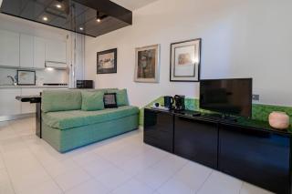 H11 [Verde Giada] Piscina - Tennis - Parcheggio - 2