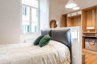 H11 [The Queen's Apartment] Ariston - Centro - 2