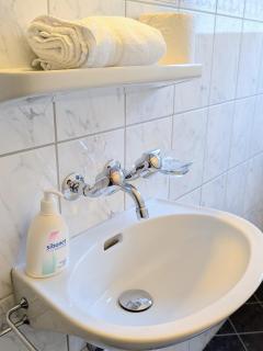 Vaduz City Center Apartment with balcony and parking spaces - 6