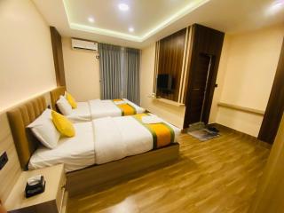 YATRI KUNJA HOTEL PVT Ltd - 4
