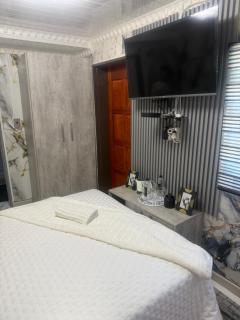 Distinctive BNB - 3