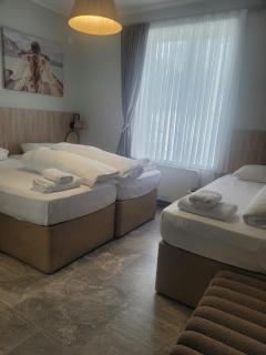 Enza Suites - 9