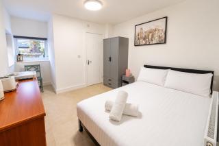 Cardiff Studio, Ideal for Couples or Solo Stays - 5