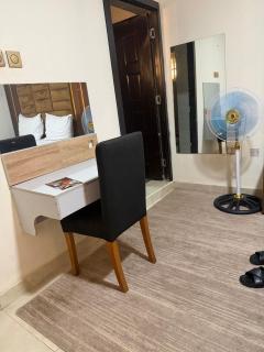 Max Allure Sleek 1 Bedroom Escape in GRA Quarters - 6