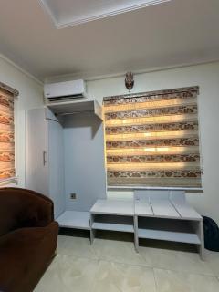 Max Allure Sleek 1 Bedroom Escape in GRA Quarters - 5