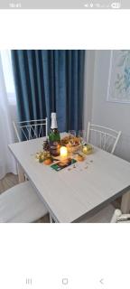 BOTANIC GARDEN APARTMENTS - 4
