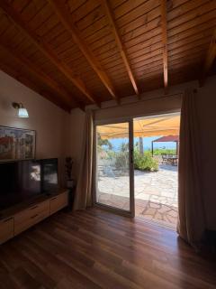 Lydia's Sea View - 2 bed House - 1