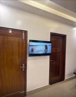 Tweet Luxury Suites - 5