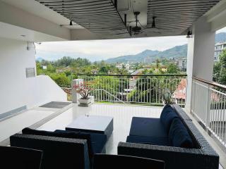 Surin Park 2 Bed 2 Bath Sunset View by Destada - 8