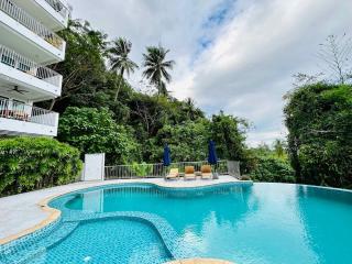 Surin Park 2 Bed 2 Bath Sunset View by Destada - 3