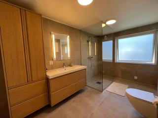Central - Comfort - Newly Renovated - Spacious Apartment - 7