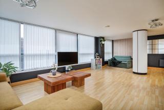 Luxury Leeds Penthouse - 2BR & 2 Baths - 7