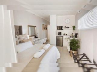 Relmies Place - 9