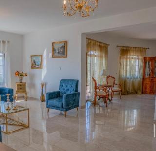 Pyrga Mansion - 3