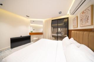 N22 Classy 2BR Prison Island Al Falah - 3